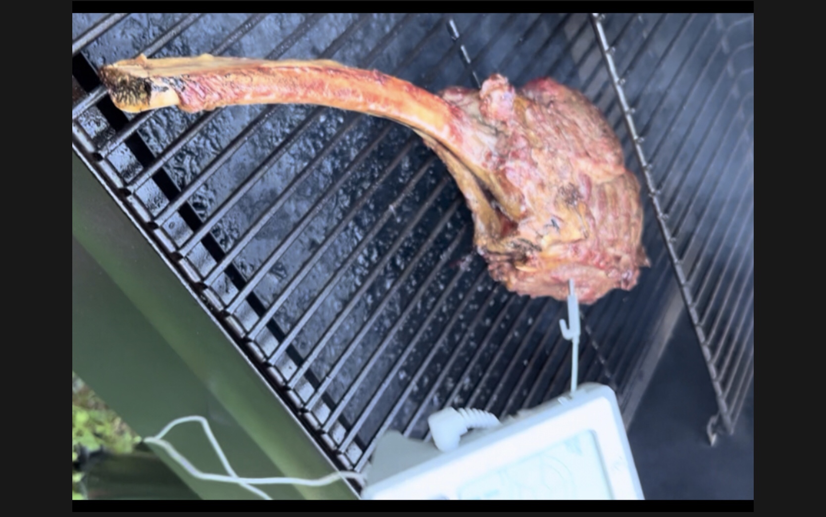 BBQ TOMAHAWK  STEAKS
