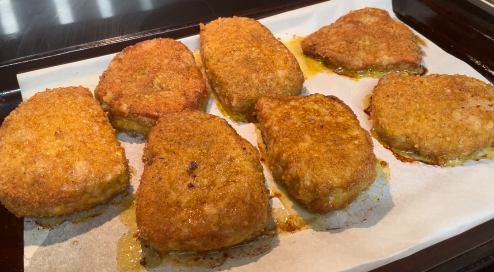 Golden Crunch, Tender Bite: The Ultimate Pork Chop Revelation