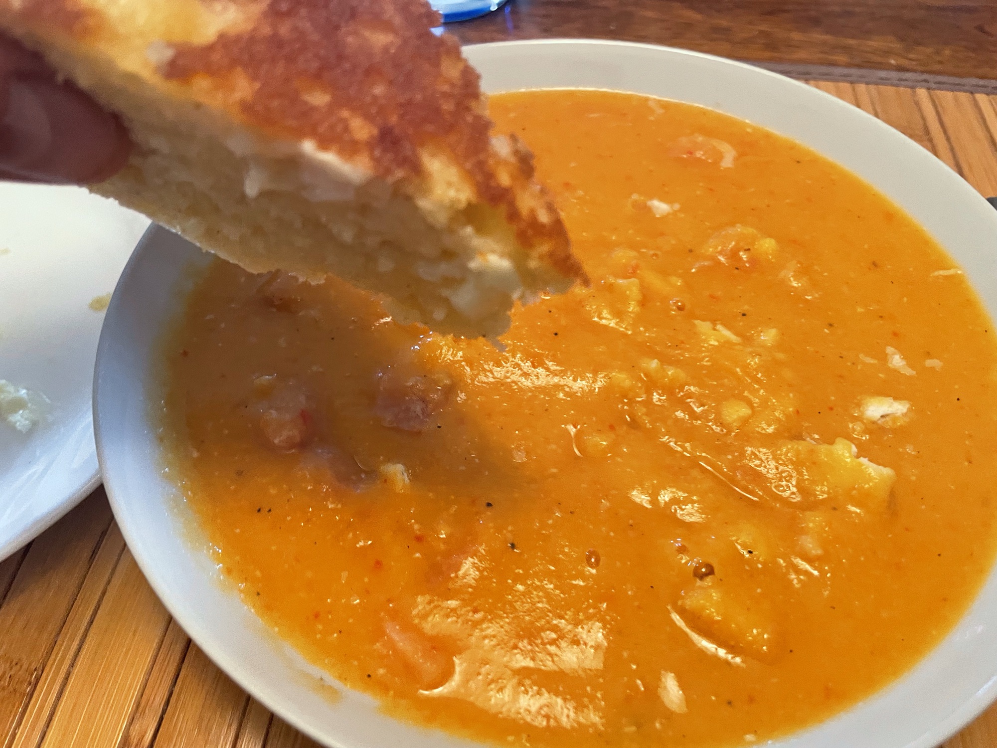 Best Classic Skillet Cornbread (Sweet & Moist)